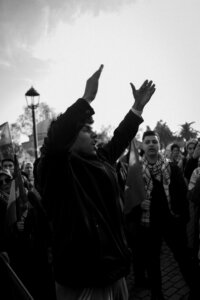 Scott Smith, photographs protestor