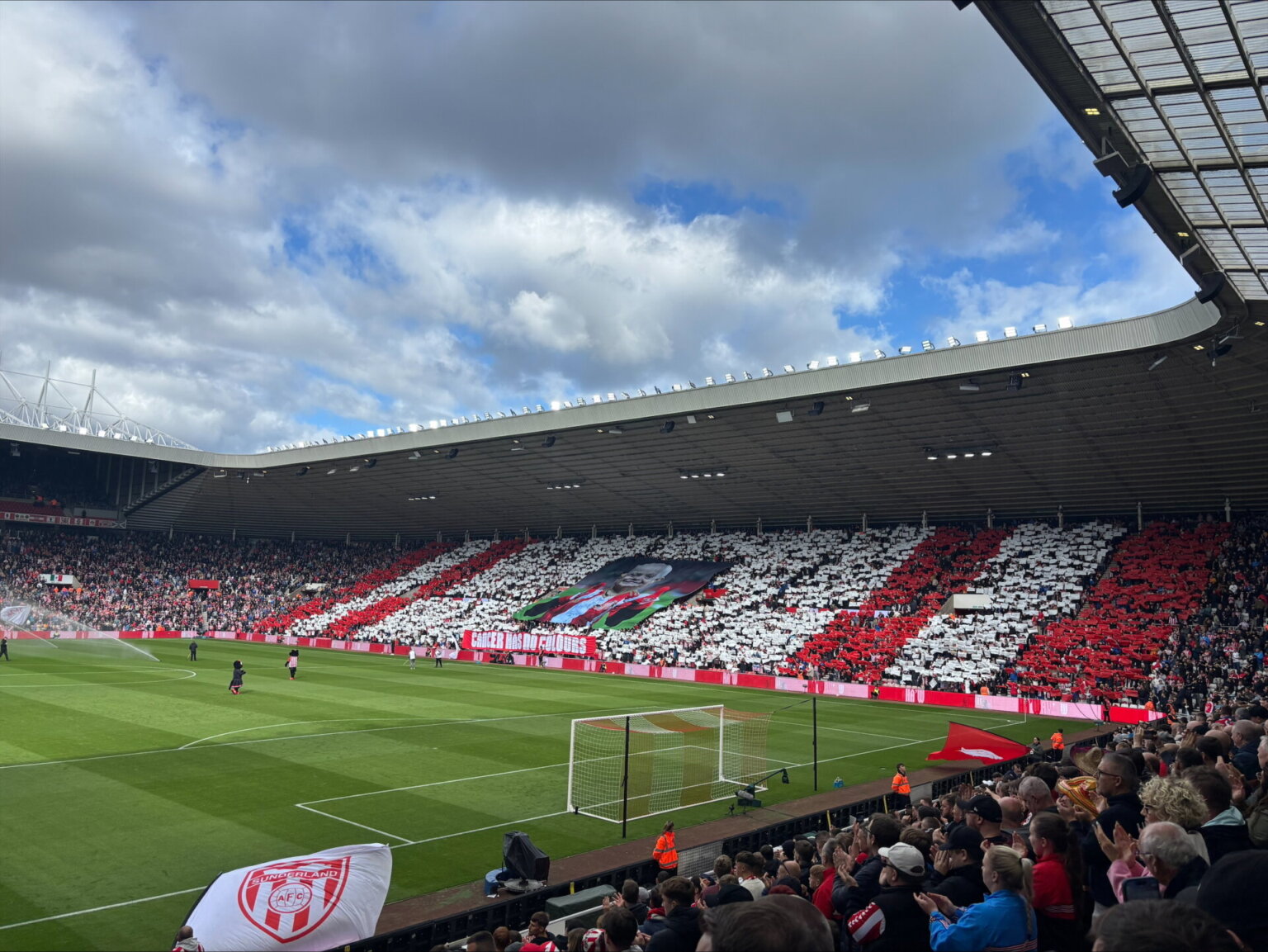Safc Display Sunderland fan group’s display honours Bradley Lowery and supports ...